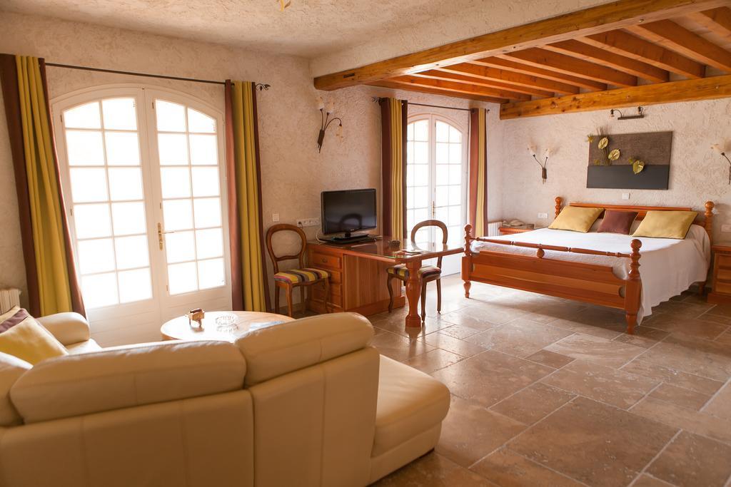 L' Escapade Hotel & Restaurant ル・プラデ エクステリア 写真