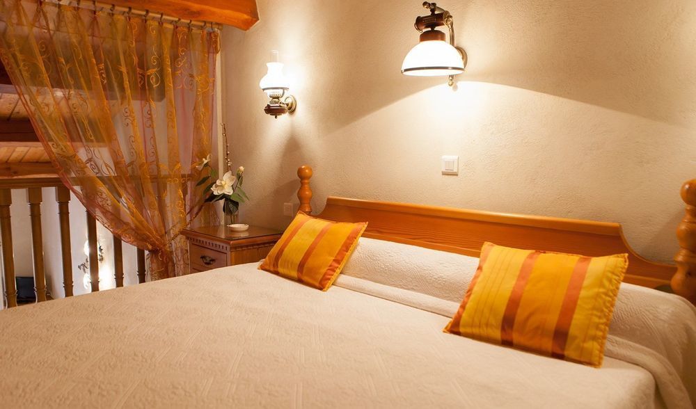 L' Escapade Hotel & Restaurant ル・プラデ エクステリア 写真