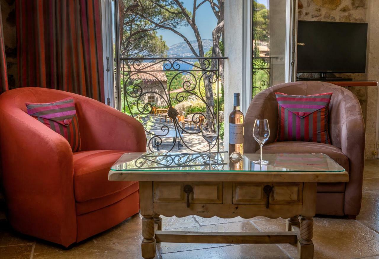 L' Escapade Hotel & Restaurant ル・プラデ エクステリア 写真